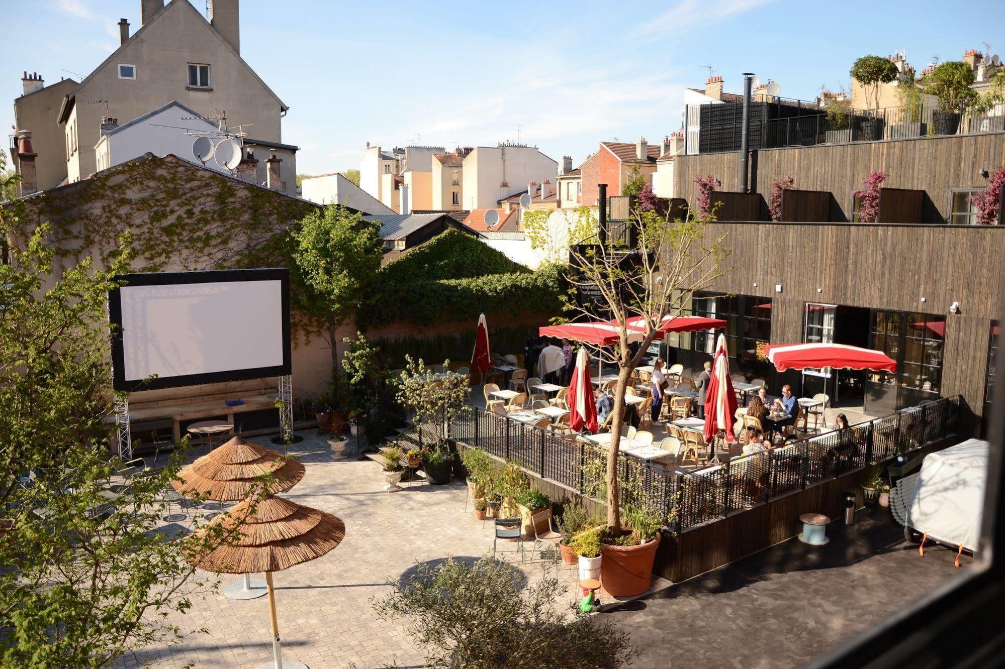 Mob Paris Les Puces Hotel 3*