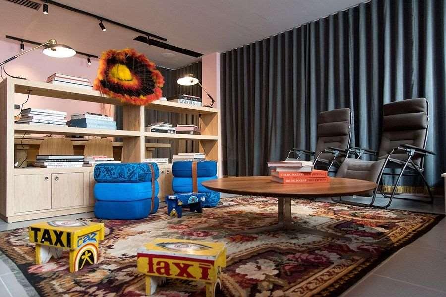 Mob Paris Les Puces Hotel